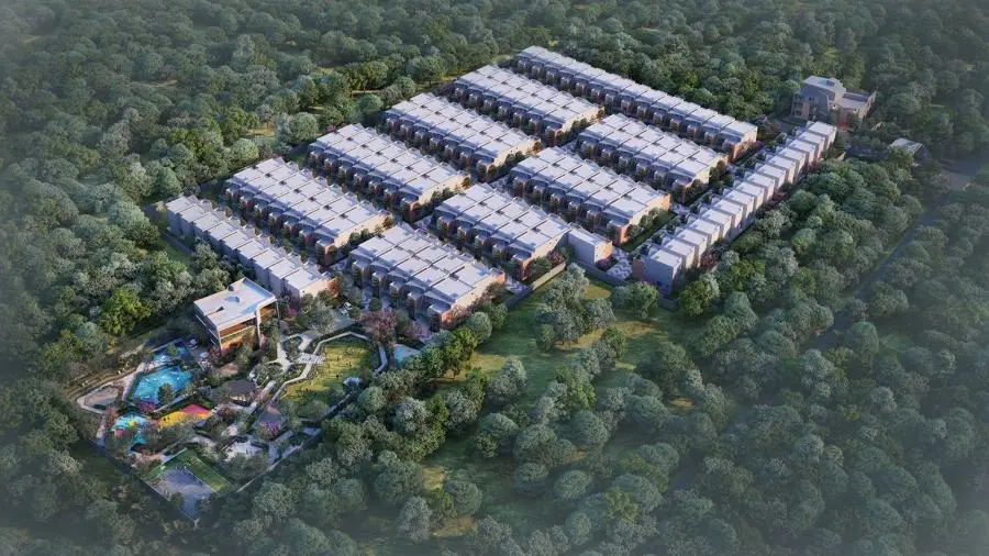 Between the Greens Banner Image 1